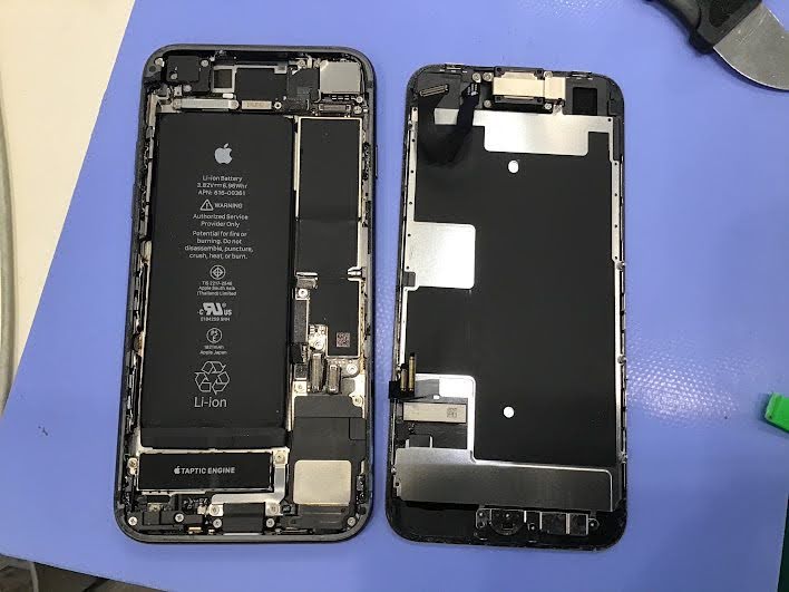 スマホのバッテリー交換なら、スマホ修理工房港北TOKYU S.C.！